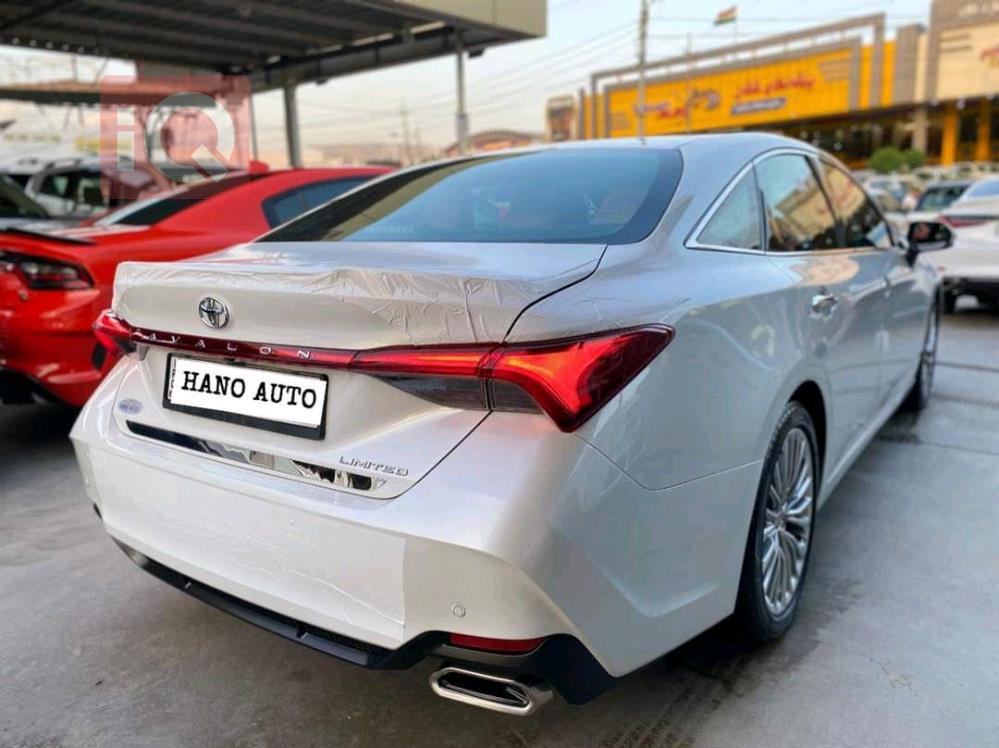Toyota Avalon